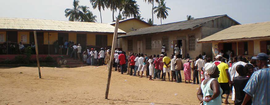 Ghanaians waiting in line to vote. 